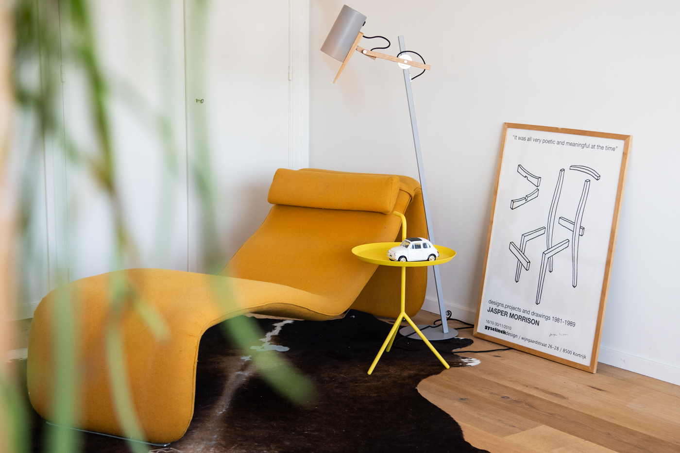 The yellow room The yellow room